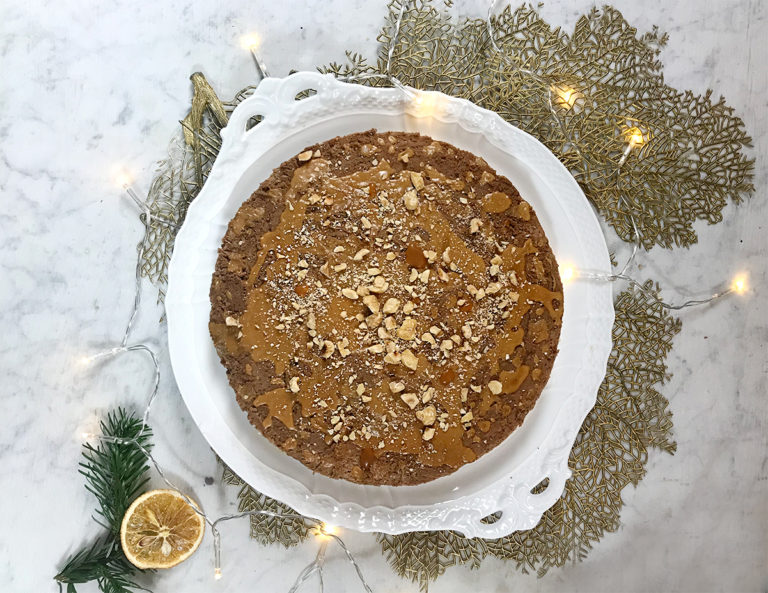 Torta al gianduia, nocciole e caramello salato