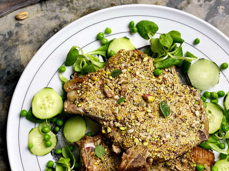 Costata di vitello in crosta di pistacchi